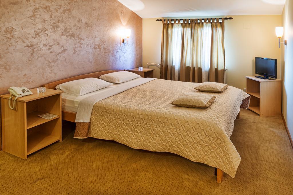 Konak Vukasinovic Hotel Belgrado Kamer foto